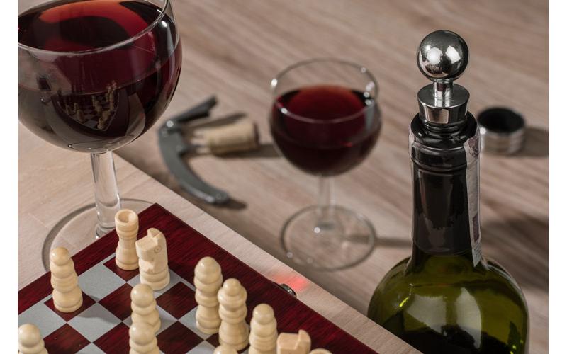 Zestaw do wina z szachami TREBB